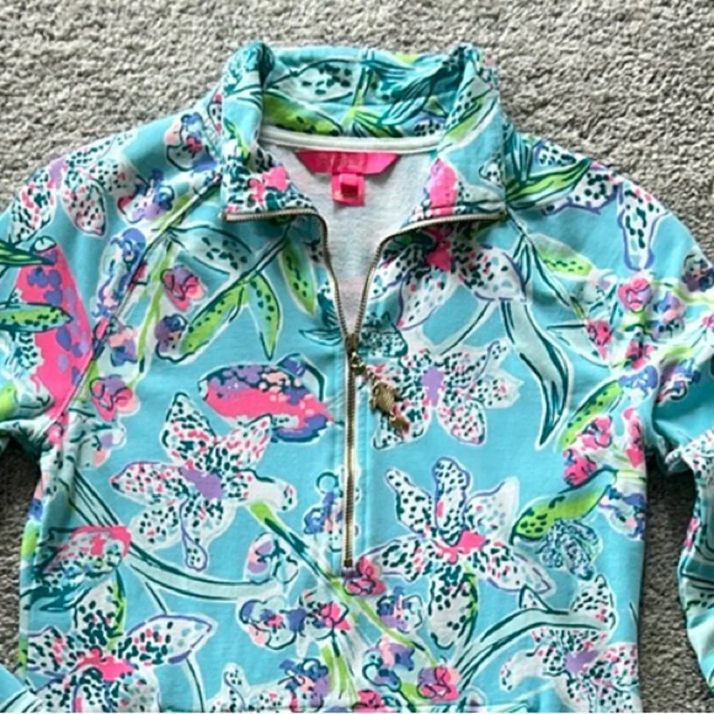 Lilly Pulitzer UPF 50+ Skipper Popover Bali Blue Sway This Way - Picture 6 of 9